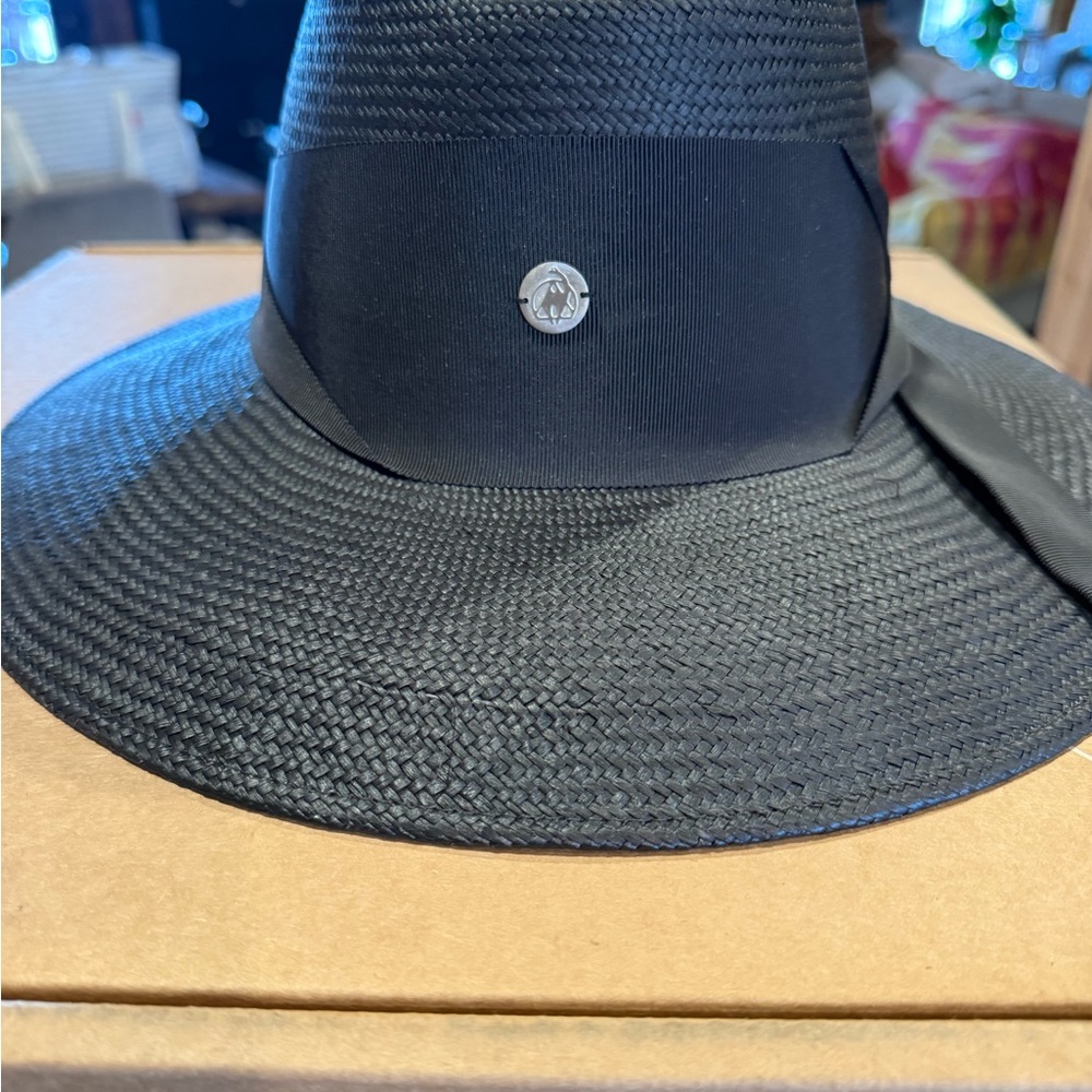 Freya Gardenia Classic Black Wide-Brim Straw Hat - Picture 3 of 8